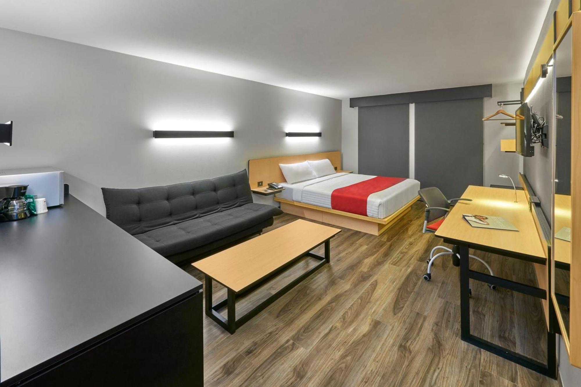 City Express Plus By Marriott Leon Centro De Convenciones Extérieur photo