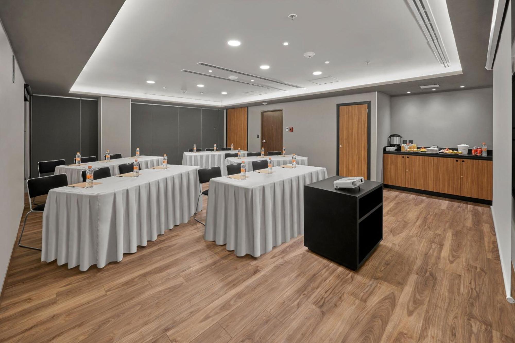City Express Plus By Marriott Leon Centro De Convenciones Extérieur photo