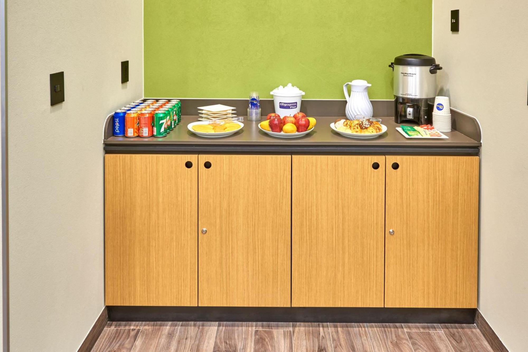 City Express Plus By Marriott Leon Centro De Convenciones Extérieur photo