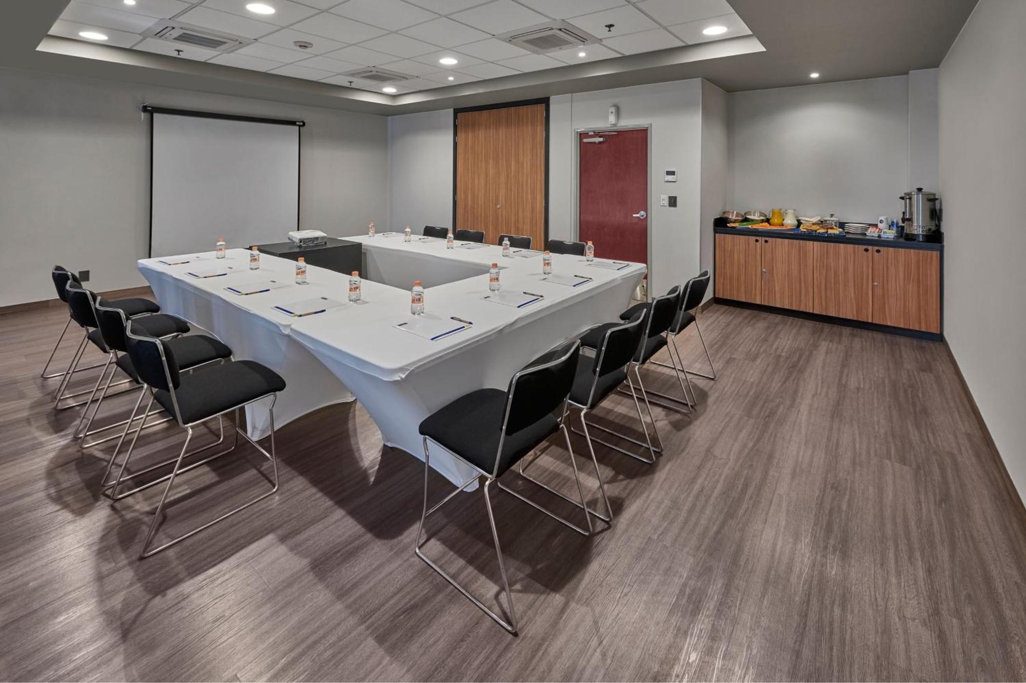 City Express Plus By Marriott Leon Centro De Convenciones Extérieur photo